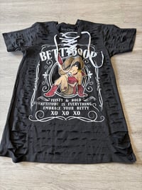 Medium Betty cowgirl lace destroyed 