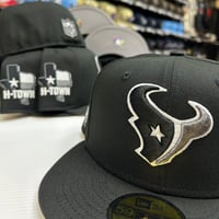 Image 3 of New Era 59Fifty Black/ Metallic Pewter 