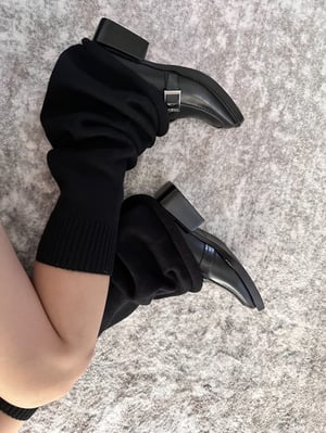 SQUARE BUCKEL LOAFER