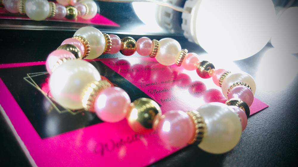 Image of Pinky N Pearly Single 