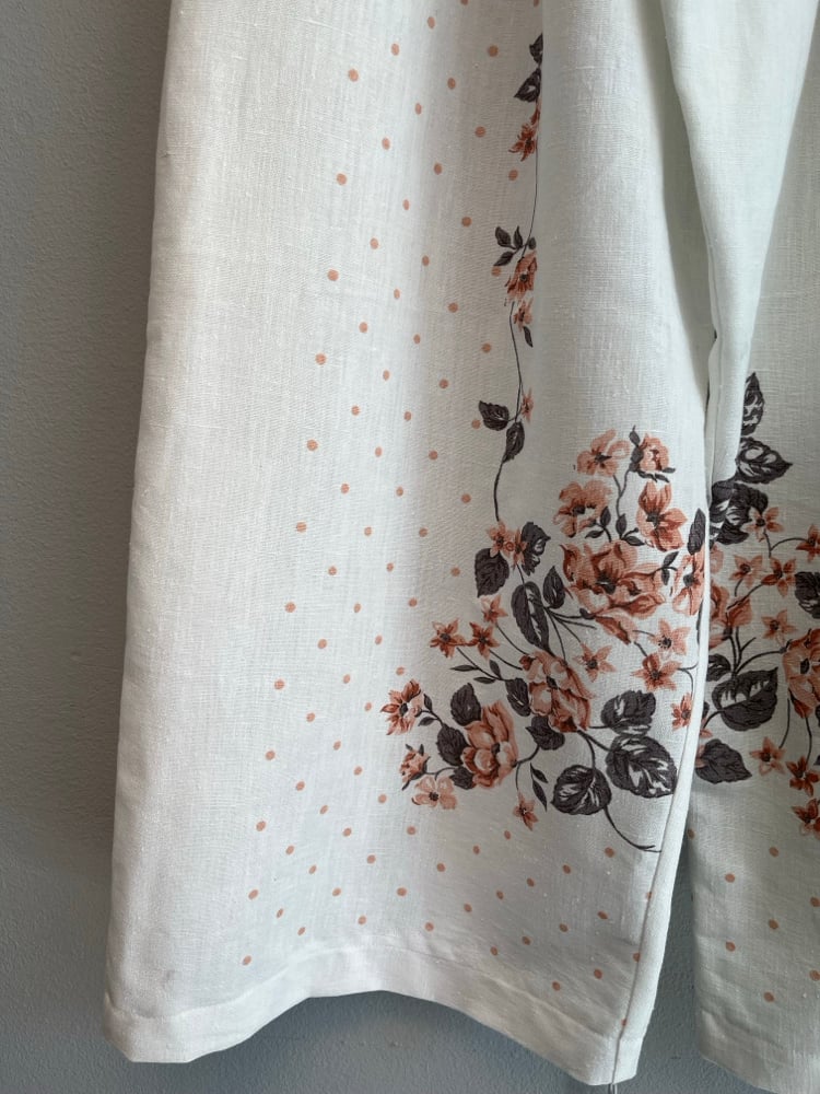 Image of Oversize pants with flowerprintet   (xs-xxl)