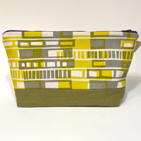 Image 1 of Ladder Washbag