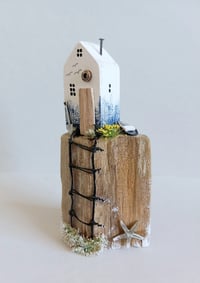 Image 2 of Clifftop Cabin 
