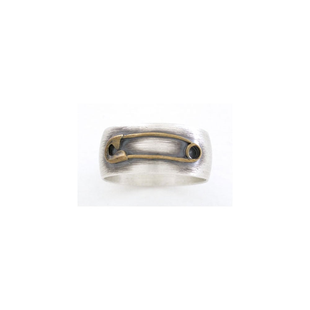 Image of safety pin ring