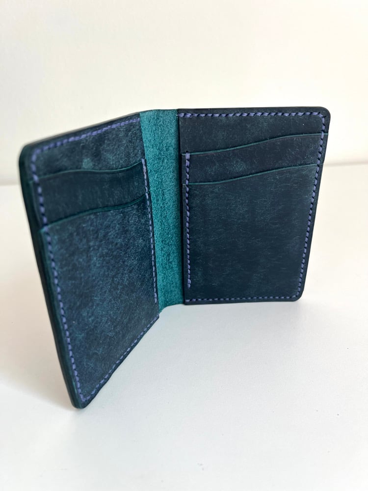 Image of Sapphire Pueblo Vertical Cardholder (Blue-Violet Stitching)