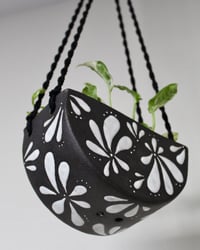 Image 2 of 'Florecita Amor' Hanging Luna Planter
