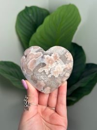 Image 2 of HQ FLOWER AGATE HEART -MADAGASCAR- D