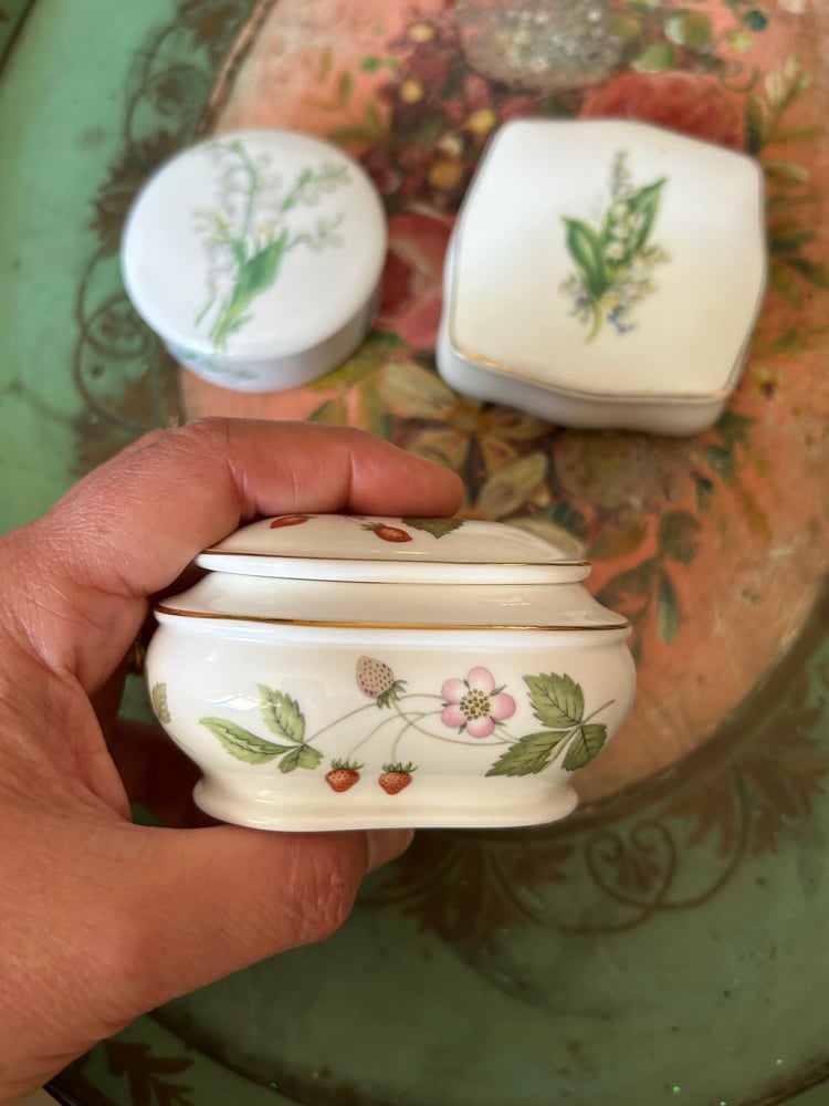 Image of Boîtes en porcelaine 