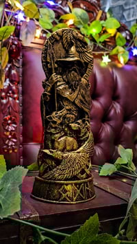 👑The Armored Kingdom Odin Statue