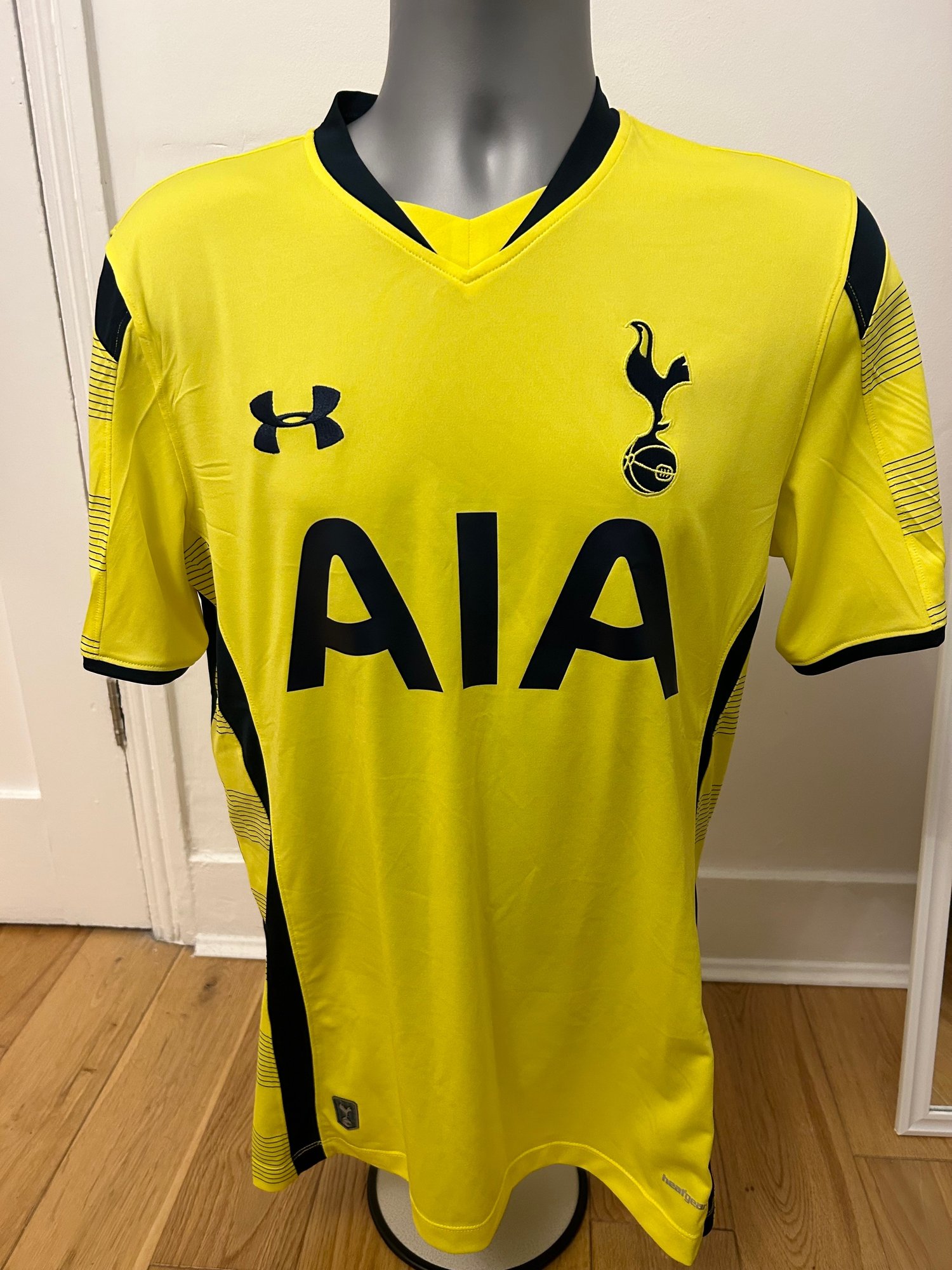 Image of Tottenham Hotspur “KANE 18” 2014/15 Third Shirt + PL patches (M)