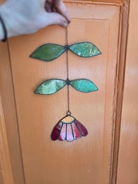 Image 2 of Stained glass Red Daisy 02