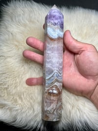 Image 3 of Lace Agate With Amethyst Generator #2380