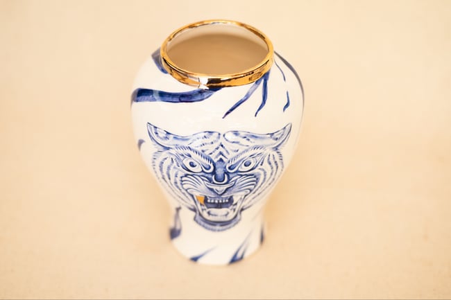Tiger Vase 18K Gold Luster