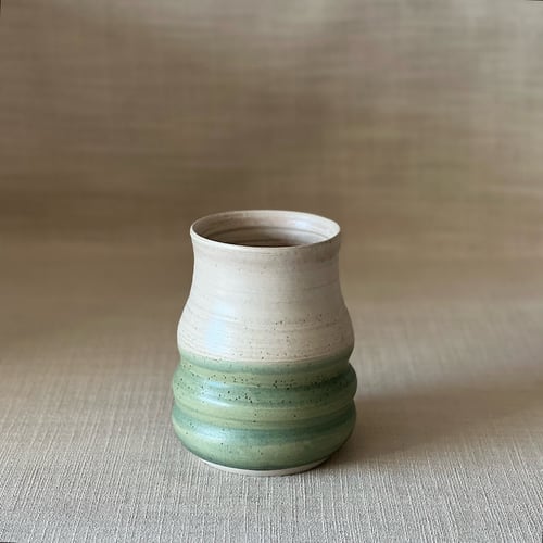 Image of BLOSSOM VASE 