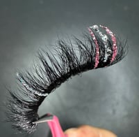 Image 3 of Fashionista