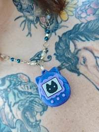 Image 3 of Collar Clicker tamagotchi 
