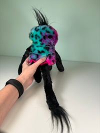 Image 4 of Medium Weighted Weird Monster