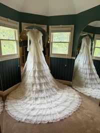 Image 7 of 1970s Immaculate Tiered Lace