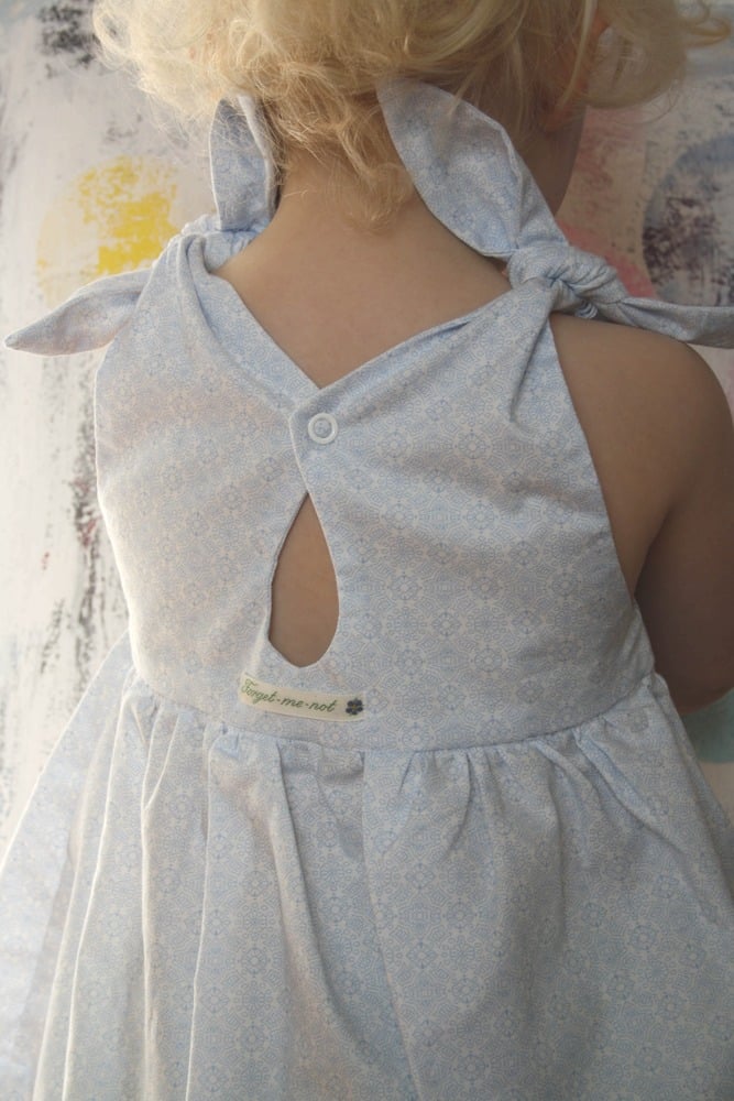 Rabbit Top-blue pattern