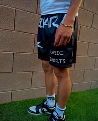 Image 2 of Zihara Basic-Shorts 