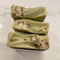 Image 2 of EMERAUDE - BLUE CHAMOMILE + BERGAMOT 