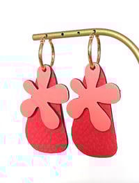 Image 4 of Boucles d'oreilles "Nerina" en cuir upcyclé 