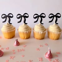 Image 2 of Moños Coquette Negros Cupcake Toppers Sets de 12 y 24