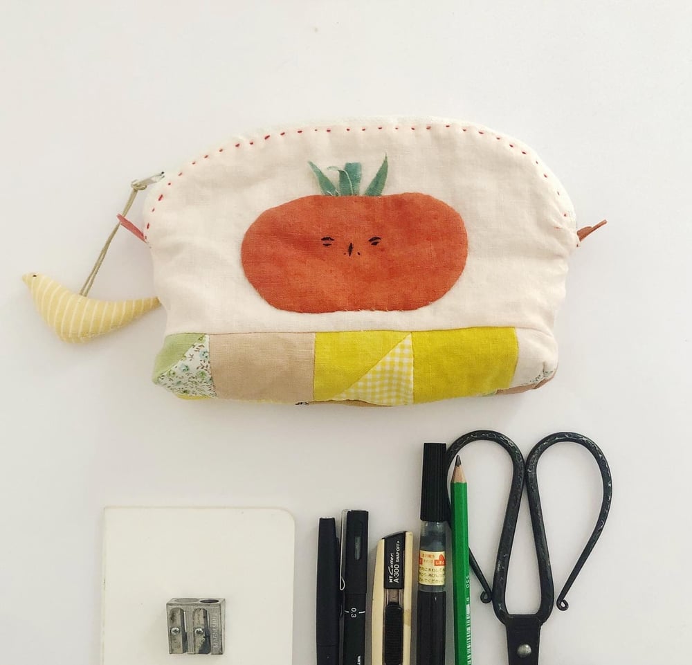 Image of tomato pencil case / pre-order 
