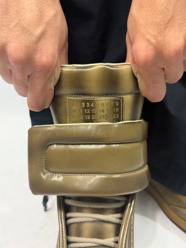 Image of Margiela 2008 'Artisanal Gold' Futures