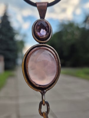 Feather and quartz necklace 