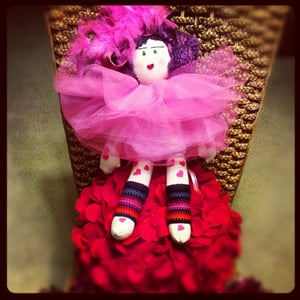 Image of Lola loves hearts Edition