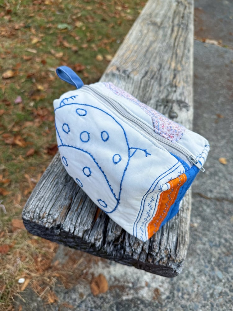 Image of Medium Zipper Pouch — 07