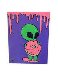 Image 2 of Alien Snack