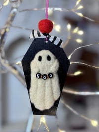 Ghostie Ornament 7