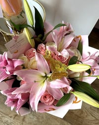 Image 2 of Lillie’s and roses 