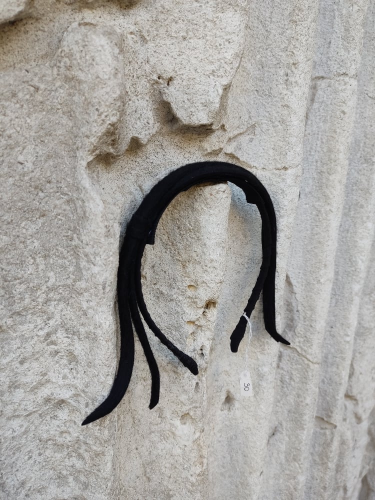 Image of Cerchietto fiocchetto sottile feltro nero