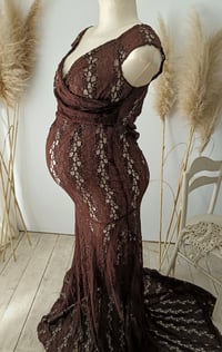 Image 4 of Brown maternity gown for photoshoot | Caroline | size M | chocolate brown | lace| photo props