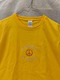 Image 3 of Pommes & Peace T-shirt 