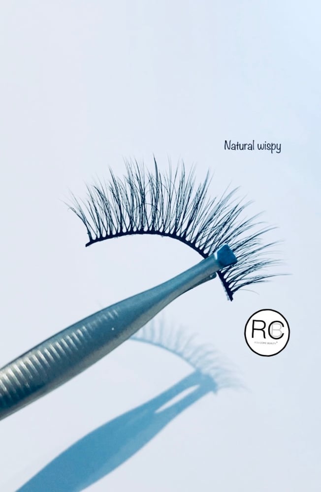 Image of RCB NATURAL WISPY LASHES 