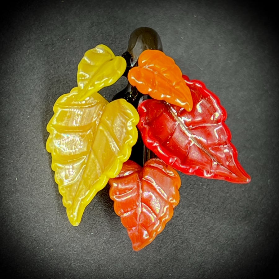 Image of Fall Fades 2025 Leaf Vine Pendant 5