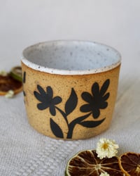 Image 1 of 'Florecita Tinto' Cup
