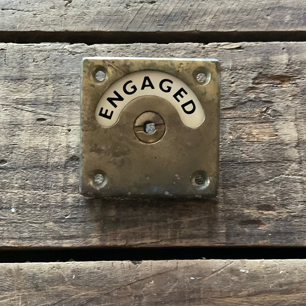 Image of Engaged/Vacant (dull)