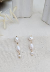 Image 2 of Hearts Shaped Pearl-Drop White