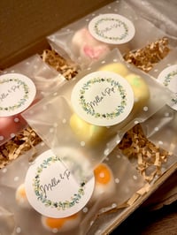 Image 2 of Hearts selection box