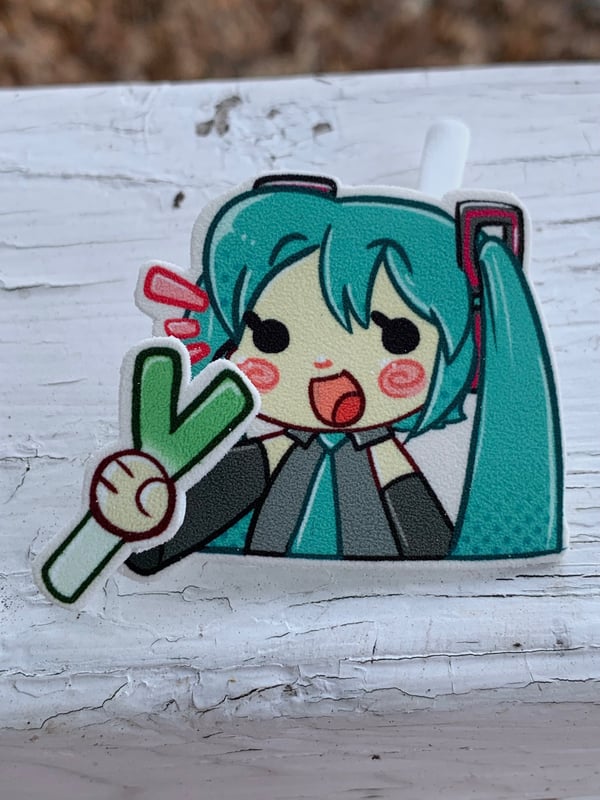 Image of Hatsune miku Leek spin Shrinky dink pin