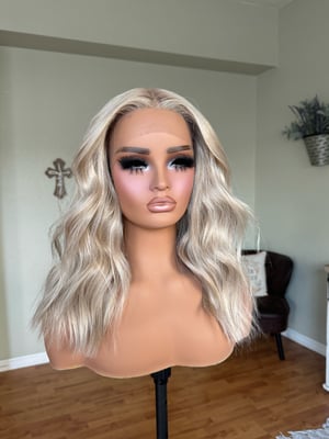 Image of Beige luxury bob (ready to ship)