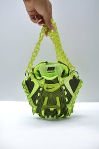 Image 1 of Vomero 5 In green 