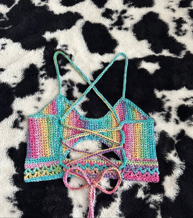 Image of sneak a peak top size m