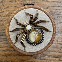 Image 4 of Dried flower spider (b, 3.5  inches)