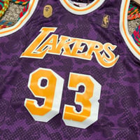 Image 7 of NEW BAPE x Mitchell & Ness Los Angeles Lakers Jersey Size M
